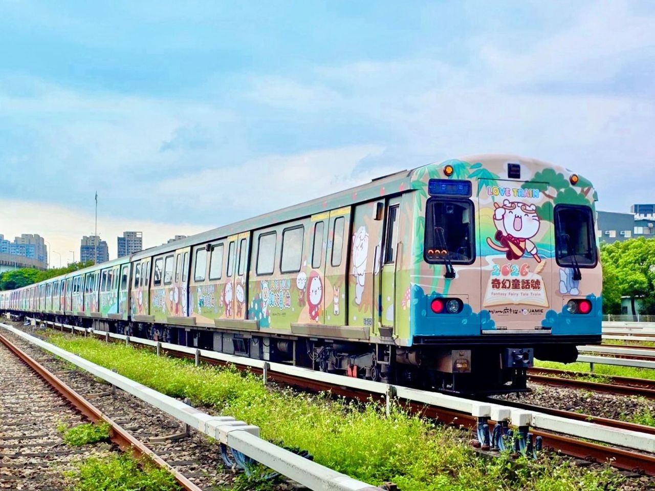 北捷「奇幻童話號」正式上路! 板南線變身童話列車,7/4免費變裝、送捷運點20點
