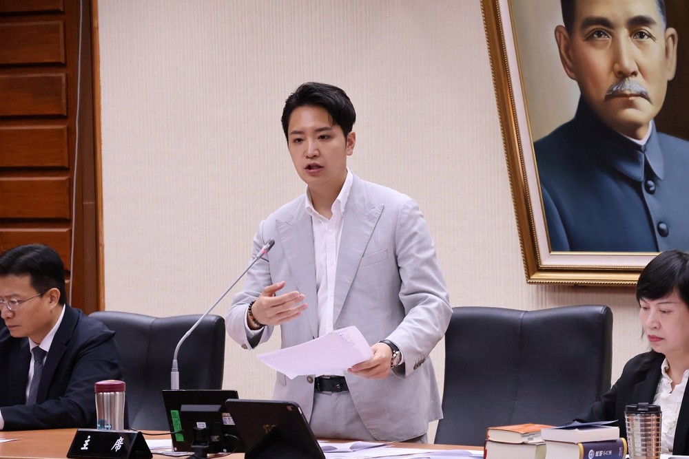 兒佀廣洋爆霸凌萬美玲不回應　羅廷瑋籲被害人出面說明 239