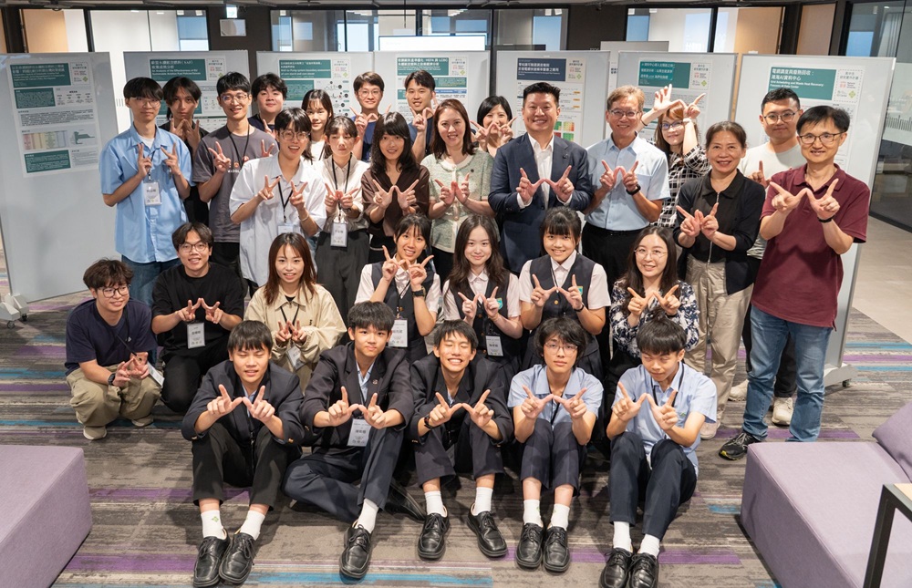 從工作坊到研究發表 薇閣高中生走進台大研究室完成學期研究實作 238 cnews204260703a11
