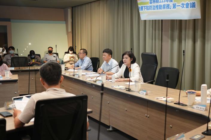▲縣長張麗善感謝防治委員長期協助雲林推動各項防治措施,期許中央及地方持續攜手守護國土安全、高鐵行車安全及水資源永續。(記者劉峻文攝)
