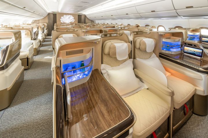 阿聯酋航空新一代A350直飛杜拜 首度引進豪華經濟艙 四大客艙產品正式到位
