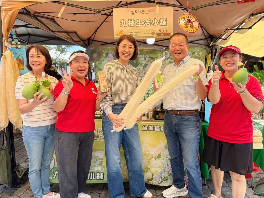 ▲南投服務區「荔香蕉甜.青農好食光市集」熱鬧登場,許淑華邀全民支持在地青農與優質農產。(圖/記者蘇彩娥攝)