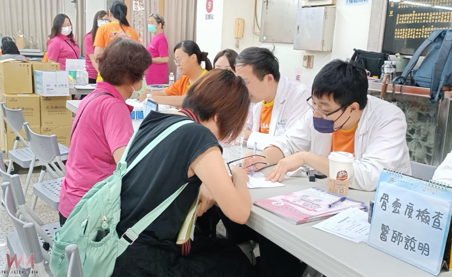 響應健康台灣　仁愛長庚攜手台中萬和宮篩檢祈福信眾守護社區 - https://www.watchmedia01.com