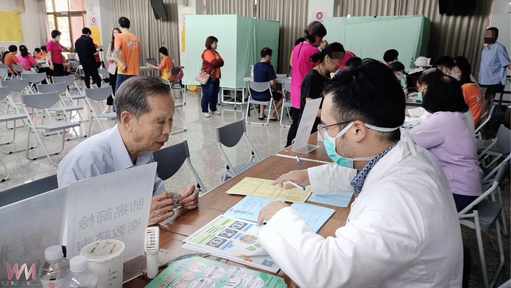 響應健康台灣　仁愛長庚攜手台中萬和宮篩檢祈福信眾守護社區 - https://www.watchmedia01.com
