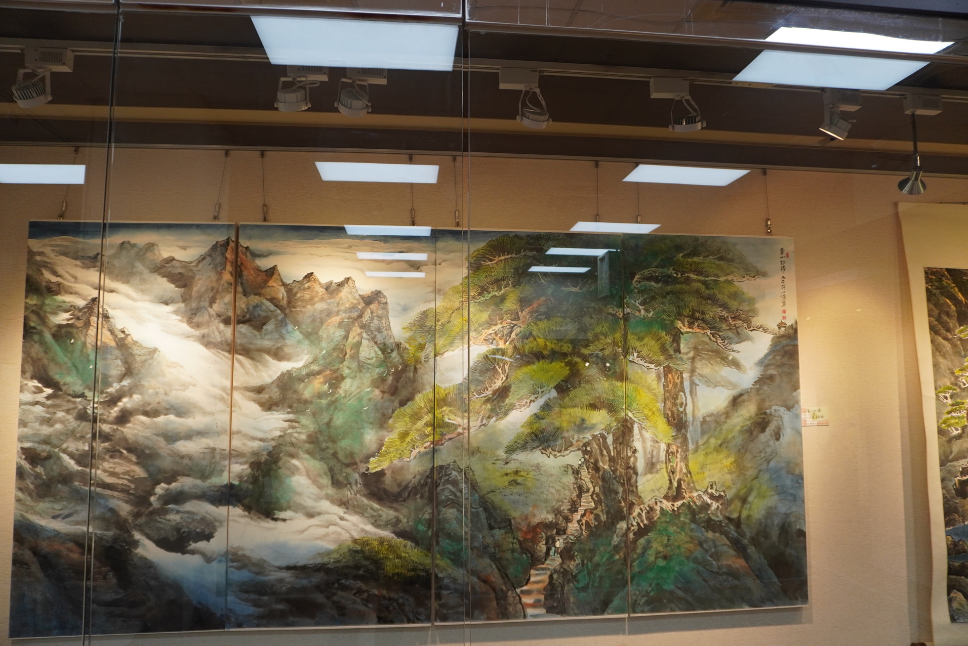 退休後更精彩!長青學苑水墨聯展 用畫筆寫下人生故事 - https://www.watchmedia01.com