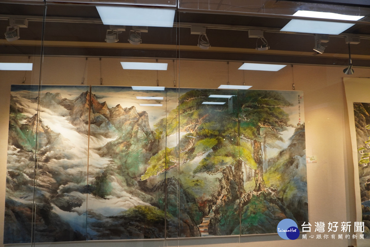 從塗鴉到大器格局，「長青藝采」水墨師生聯展璀璨登場。圖／彰化市公所提供