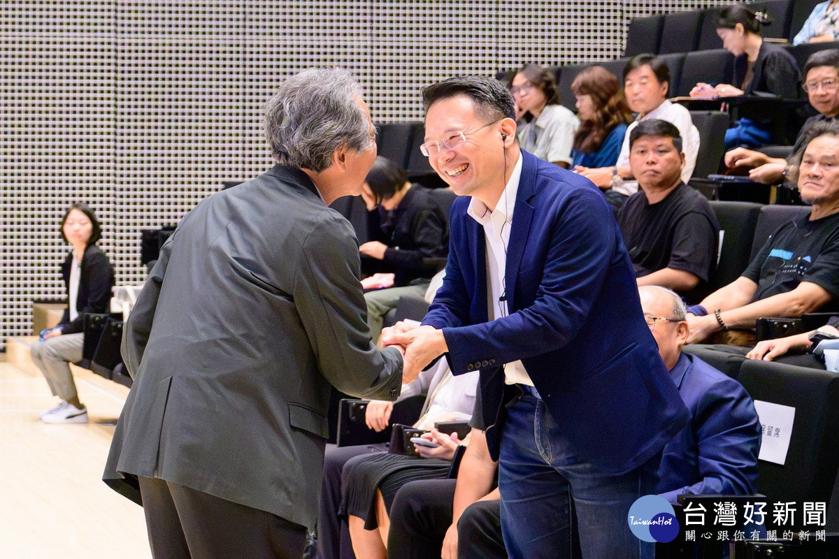 桃園市副市長蘇俊賓出席「2026桃園地景藝術節-國際論壇」。