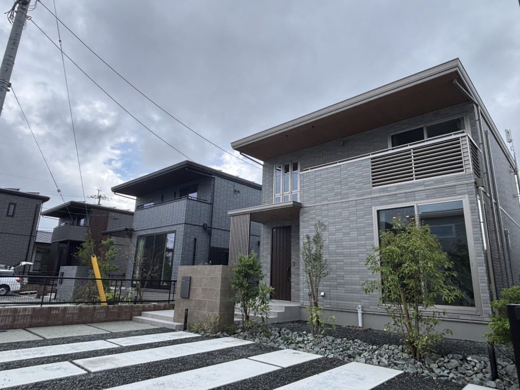 (喬慧)台灣指標建商惟瓦地已在熊本完成兩件作品。