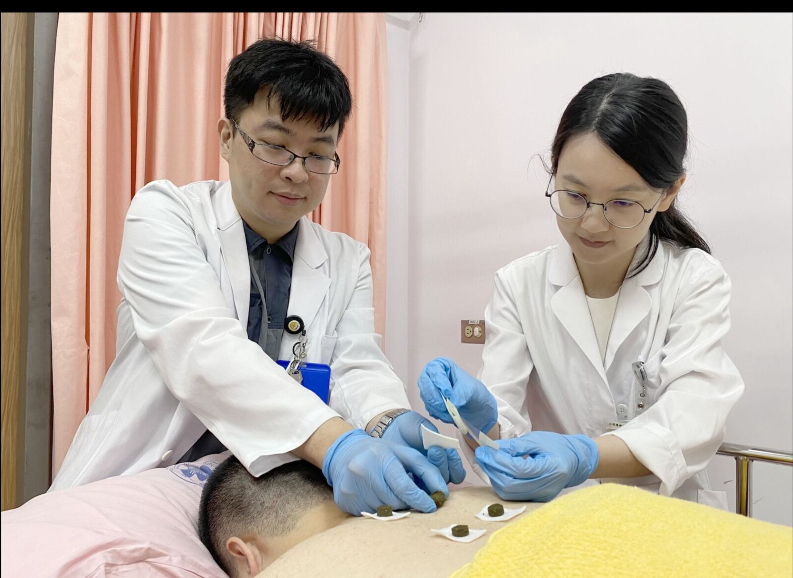 天熱做對「一件事」可減緩過敏、流鼻水 中醫師揭密冬病夏治 246 天熱做對「一件事」可減緩過敏、流鼻水 中醫師揭密冬病夏治 245