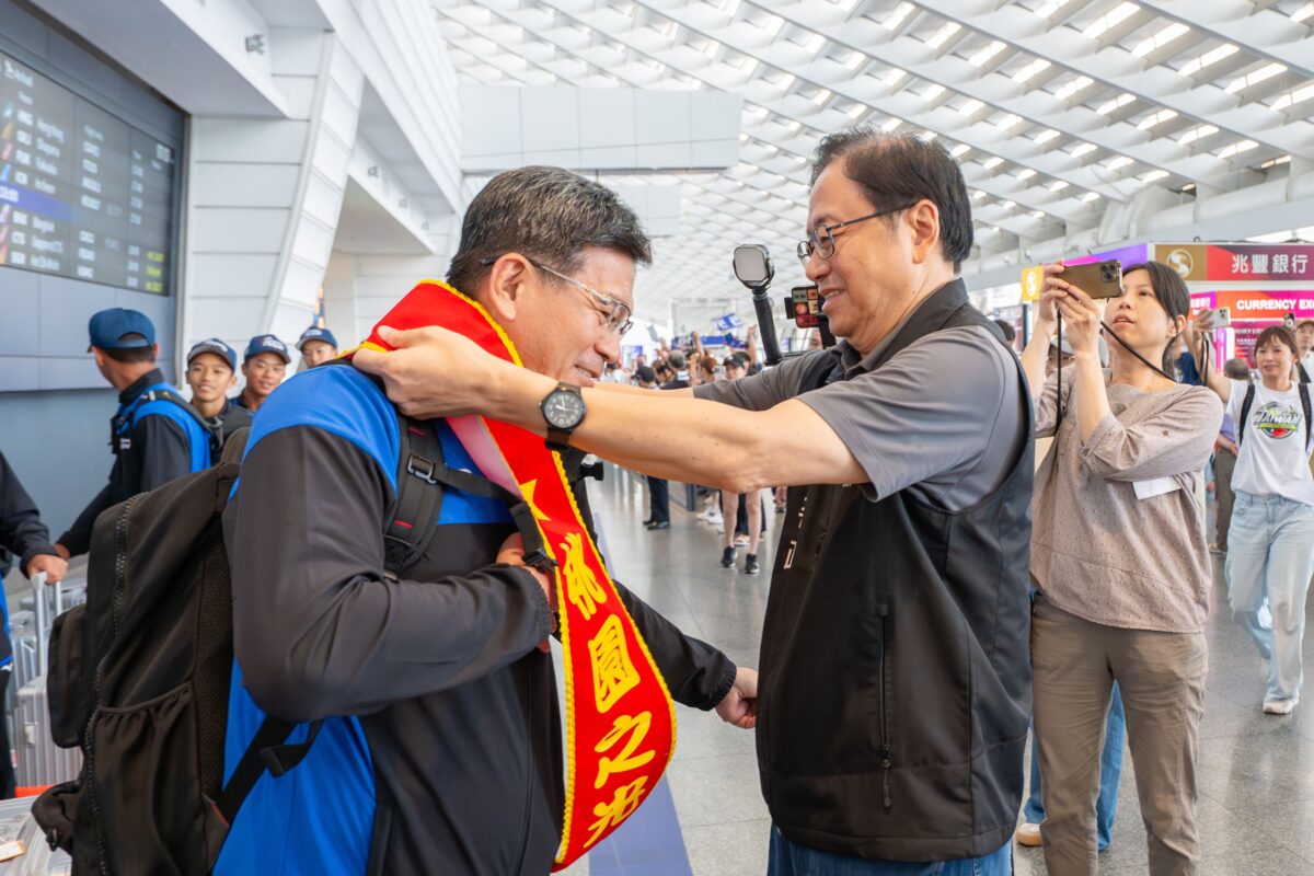 為台爭光!桃園新明國中LLB亞太區次青少棒奪冠 張善政親接機勉勵 225e84e9 d202 4ceb b3cd 8225ce3c5b06