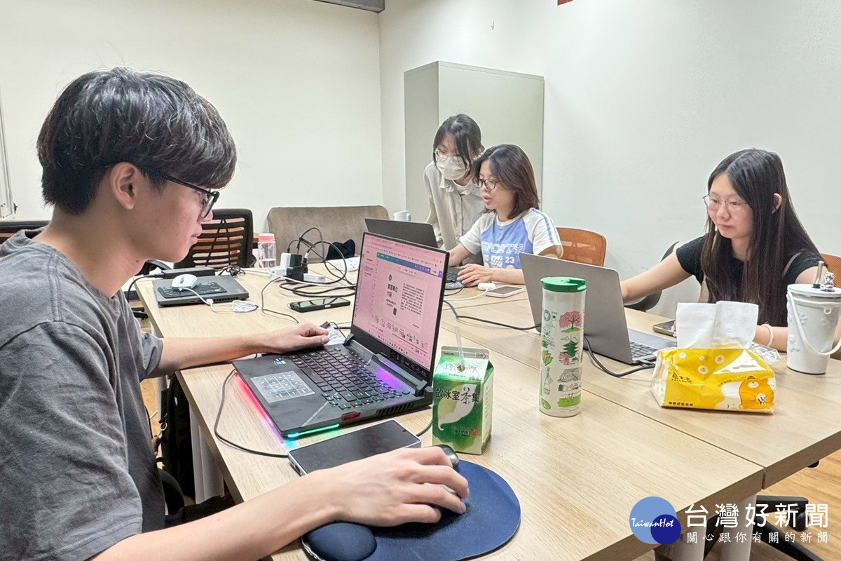 謝同學於實習過程中逐步累積經驗,進而提升職場實力。