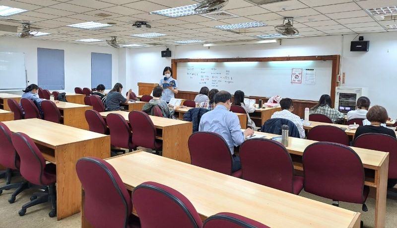 助勞工職場升級 新北勞大AI課程增至13門7/9起報名 40 《圖說》韓文課也是多元職能課程之一。〈勞工局提供〉