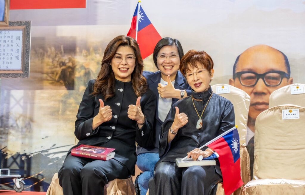 出席全國各界紀念七七抗戰活動 徐欣瑩高喊:為新竹縣衝鋒陷陣 15 11507071