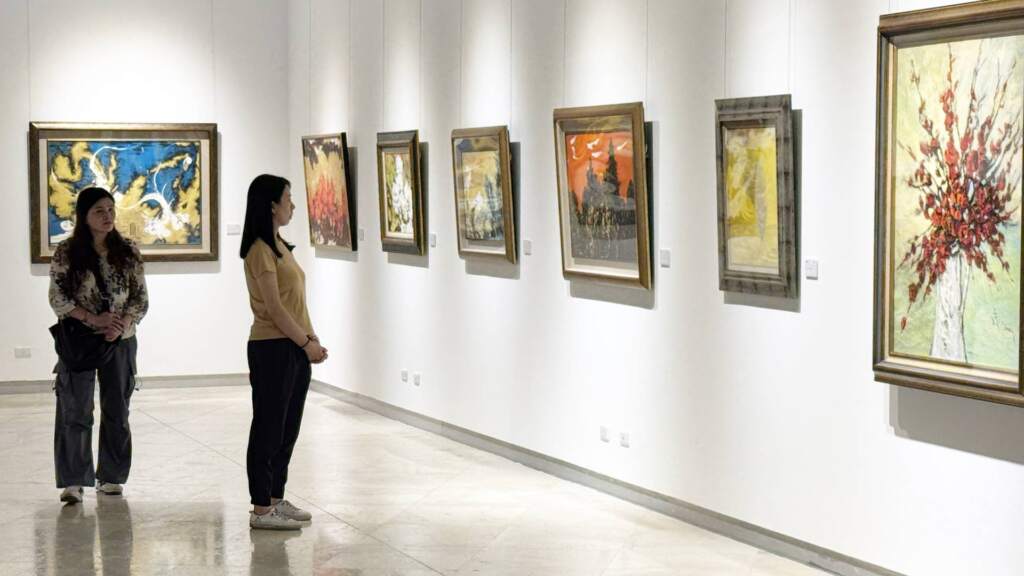 ▲由文化部所屬國立新竹生活美學館主辦的「追尋自主光彩－鄭瓊娟、鍾桂英、黎蘭的女性藝術心橋」巡迴展，今日下午在彰化縣立美術館舉行開幕式。（圖／記者林明佑攝）