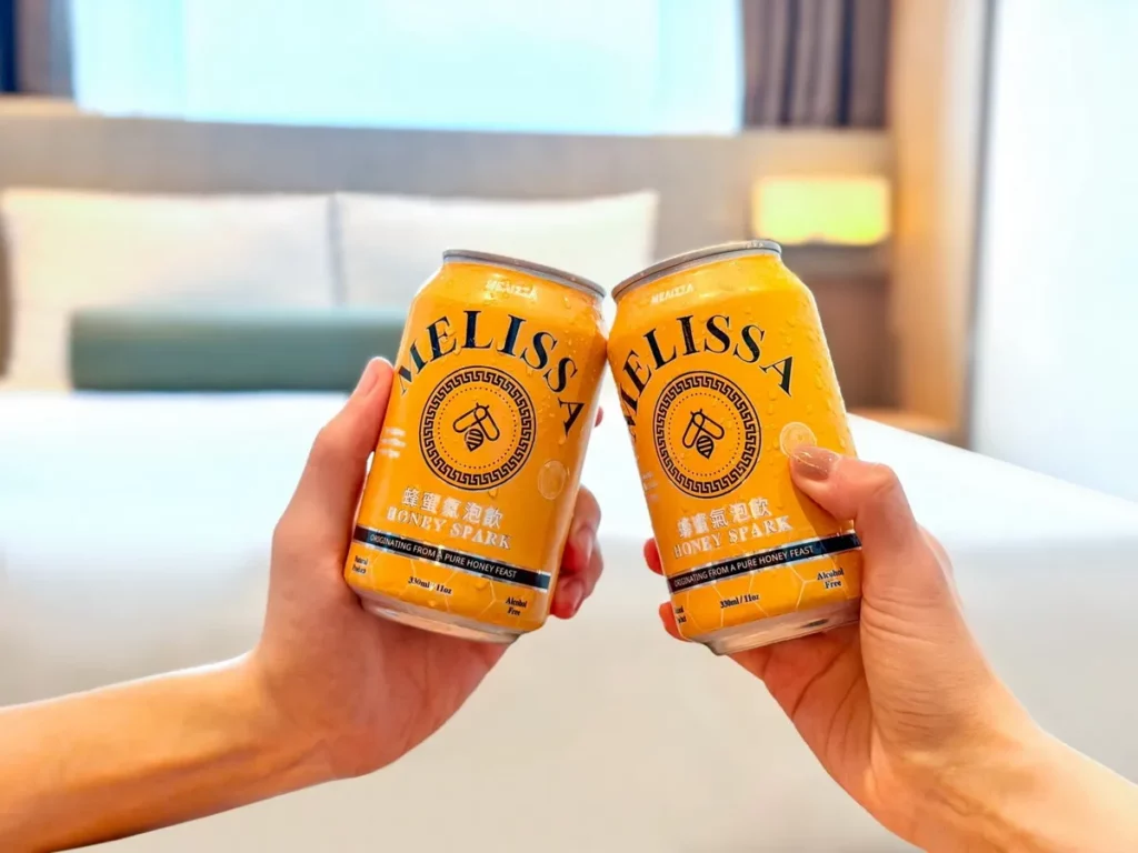 台北凱達大飯店攜手MELISSA推出「夏日氣泡.璀璨煙花」住房專案,入住即贈MELISSA蜂蜜氣泡