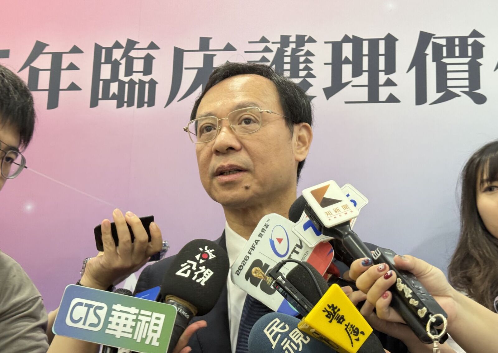 「毒油」燒掉官位? 石崇良:任公職態度一貫為國人努力 258 「毒油」燒掉官位? 石崇良:任公職態度一貫為國人努力 257