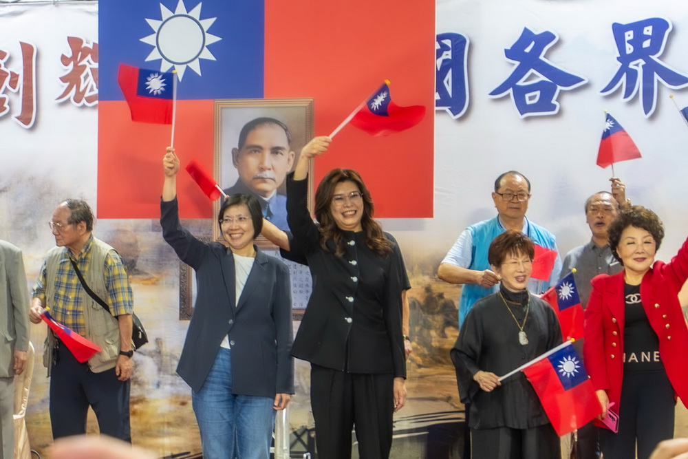出席七七抗戰紀念活動 徐欣瑩高喊:為新竹縣衝鋒陷陣 208 出席七七抗戰紀念活動 徐欣瑩高喊:為新竹縣衝鋒陷陣 207