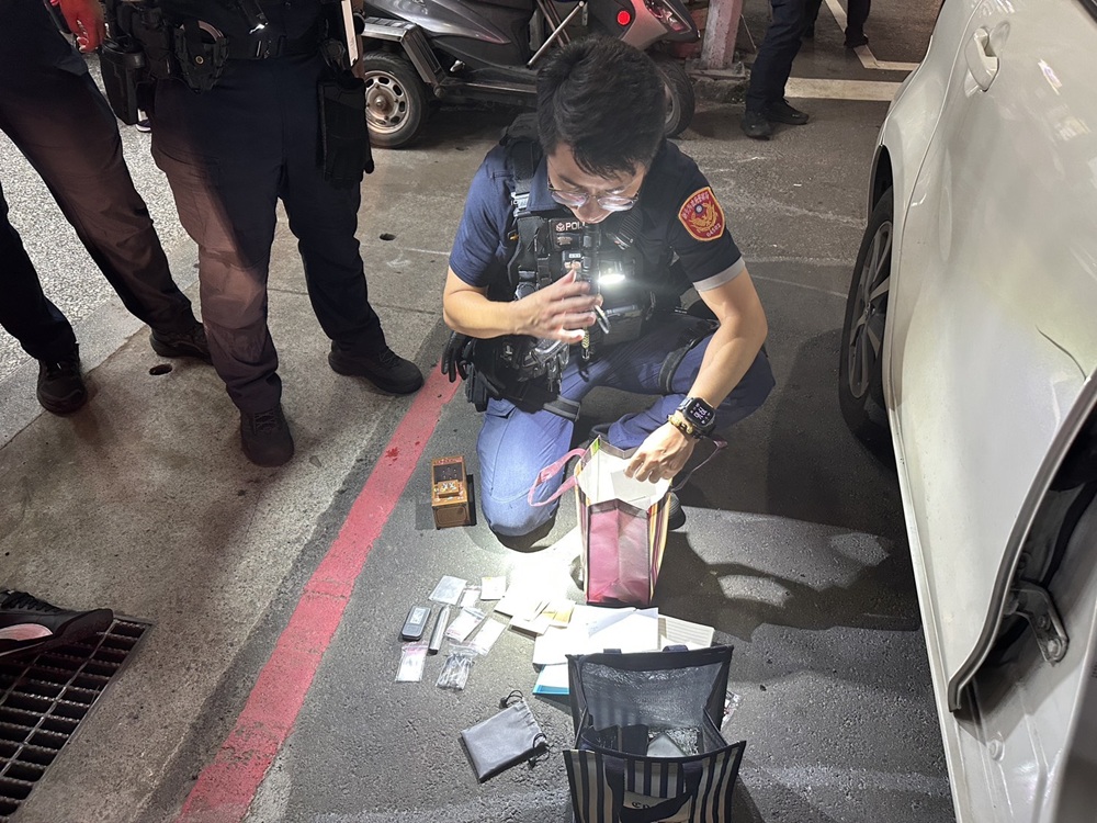 拒檢逃逸受困車陣 警尾隨破窗逮47歲男涉毒駕 254 cnews204260707a21