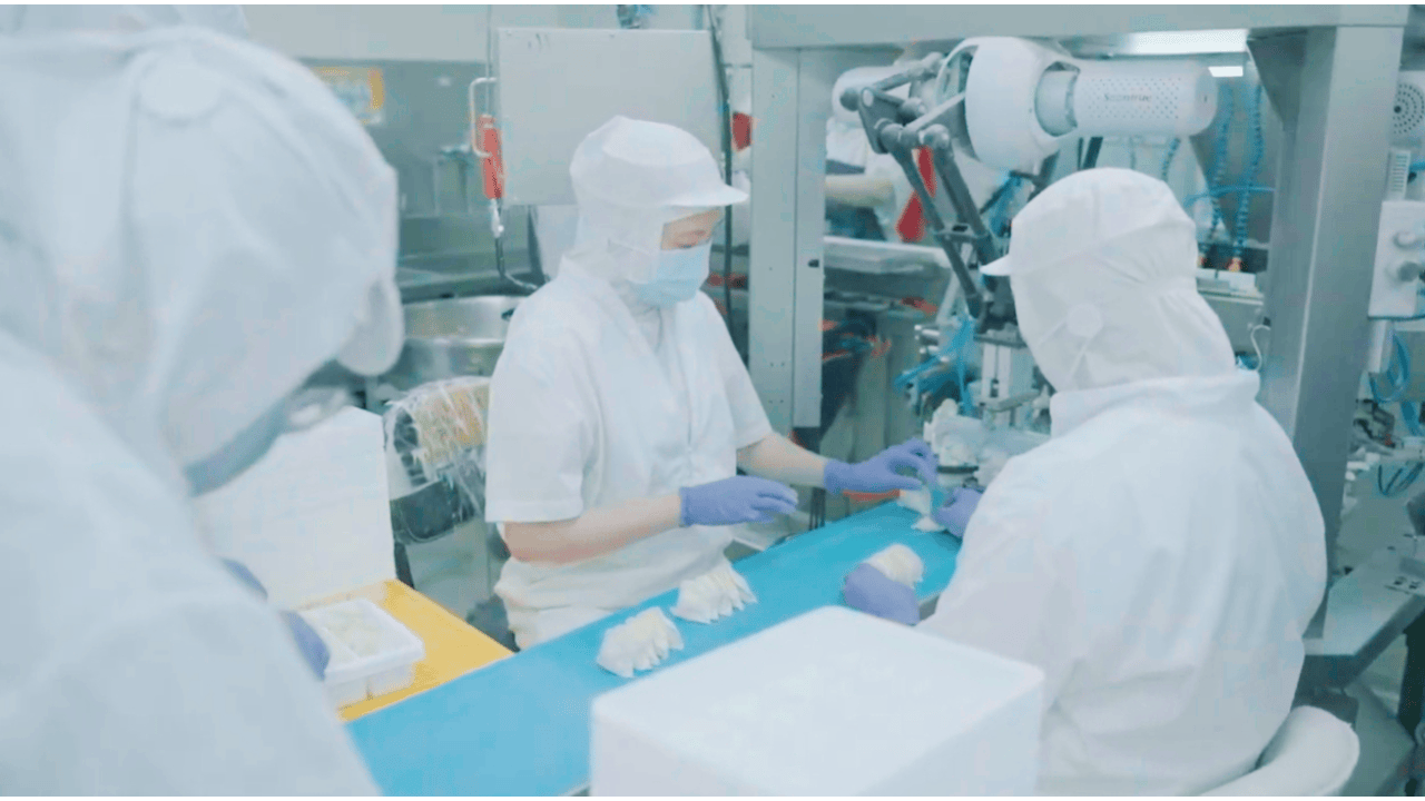 鼎記股份有限公司依品牌需求提供客製化食品代工服務  (圖/照片由鼎記股份有限公司提供)