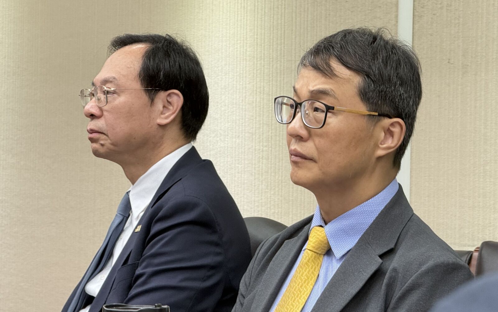 立院報告「絕口不提道歉」 石崇良:業者延遲通報才釀大損失 244 立院報告「絕口不提道歉」 石崇良:業者延遲通報才釀大損失 243