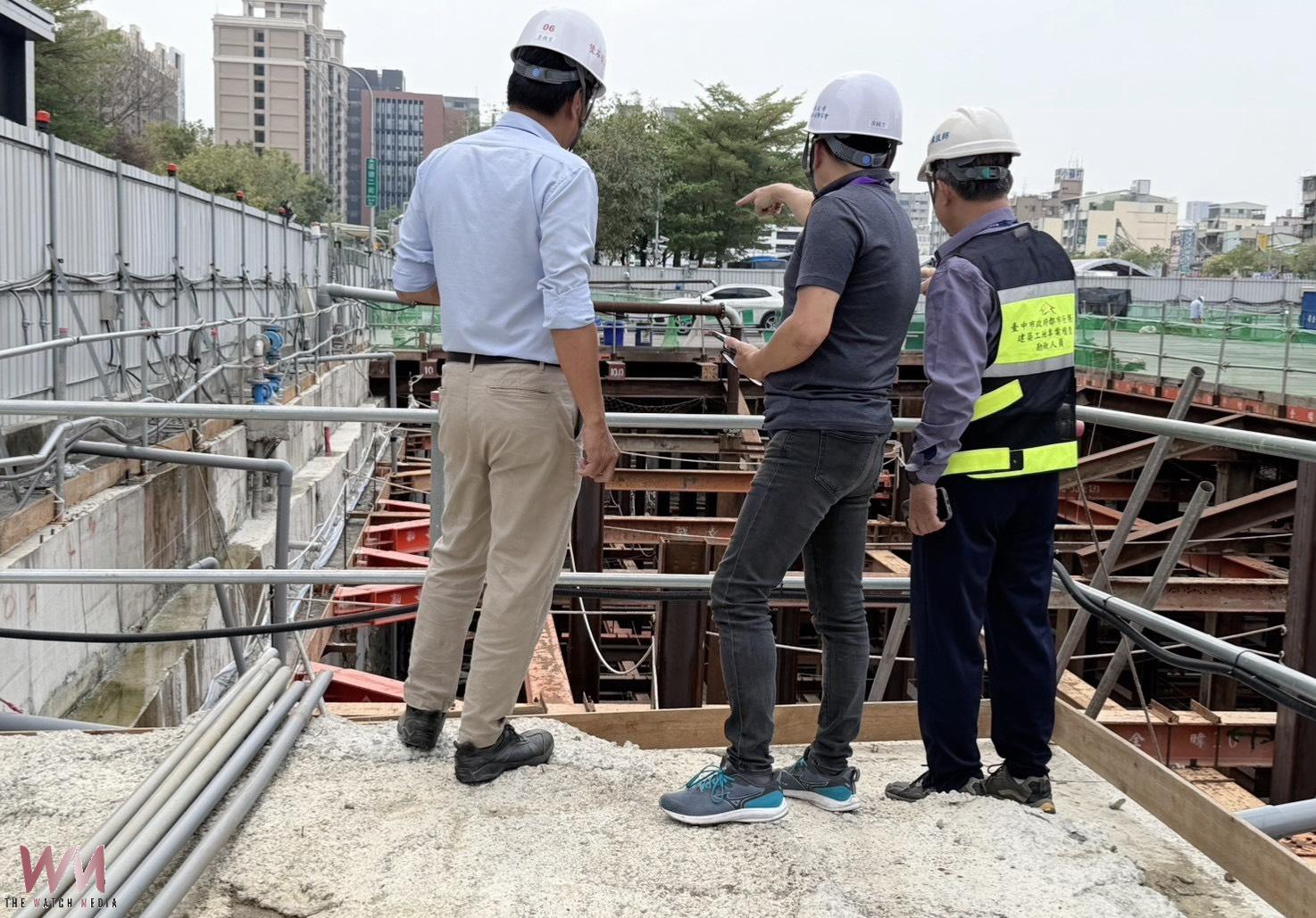 颱風巴威逼近 中市都發局啟動工地、廣告物防颱整備 守護公共安全 - https://www.watchmedia01.com