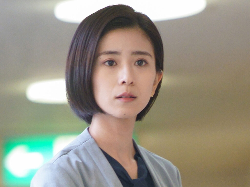 黑島結菜【未來】高中誤入成人產業 長大力爭上游當老師拯救學生 45 %E3%80%90%E6%9C%AA%E4%BE%86%E3%80%91%E5%8A%87%E7%85%A7 %E9%BB%91%E5%B3%B6%E7%B5%90%E8%8F%9C%E5%9C%A8%E7%89%87%E4%B8%AD%E9%A3%BE%E6%BC%94%E4%B8%80%E4%BD%8D%E5%87%BA%E7%94%9F%E8%A4%87%E9%9B%9C%E5%AE%B6%E5%BA%AD%EF%BC%8C%E7%94%9A%E8%87%B3%E6%9B%BE%E7%82%BA%E4%BA%86%E8%B3%BA%E9%8C%A2%E8%80%8C%E8%AA%A4%E5%85%A5%E6%88%90%E4%BA%BA%E7%94%A2%E6%A5%AD%EF%BC%8C%E5%8D%BB%E5%9C%A8%E7%94%A8%E5%8A%9F%E5%8A%9B%E7%88%AD%E4%B8%8A%E6%B8%B8%E5%BE%8C%E6%88%90%E7%82%BA%E8%80%81%E5%B8%AB%E7%9A%84%E5%A5%B3%E6%80%A7%E7%9C%9F%E5%94%AF%E5%AD%90