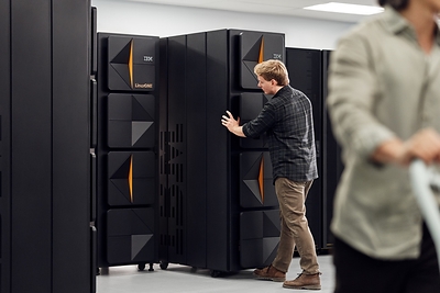 IBM LinuxONE 5 單機櫃方案 IBM LinuxONE 5 單機櫃方案