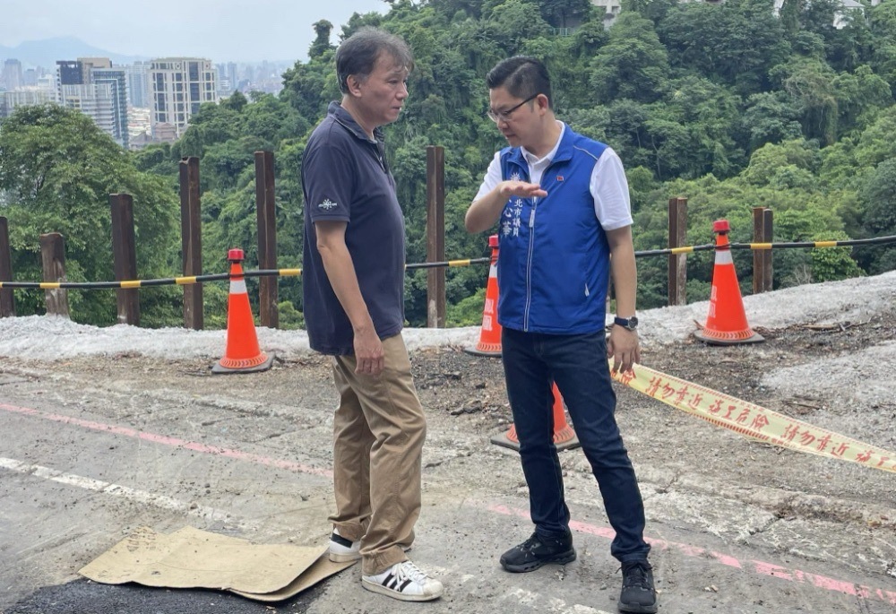 黃心華勘查長春里坡地搶災工程 籲中央檢討接管補助原則 228 248260709a10