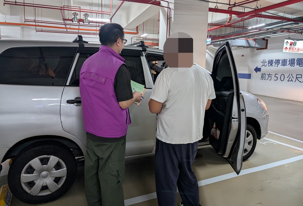 5輛公司車欠費欠罰款逾23萬元 查封車輛急求辦分期清償 224 cnews204260709a12