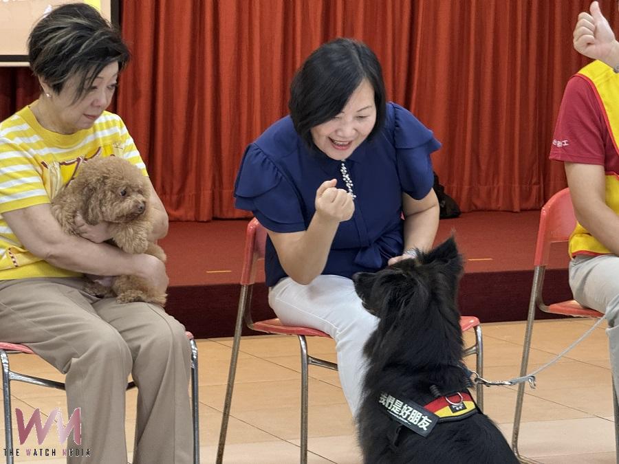 台積電慈善基金會攜手元培醫大 心輔犬療癒新竹榮家長輩 - https://www.watchmedia01.com