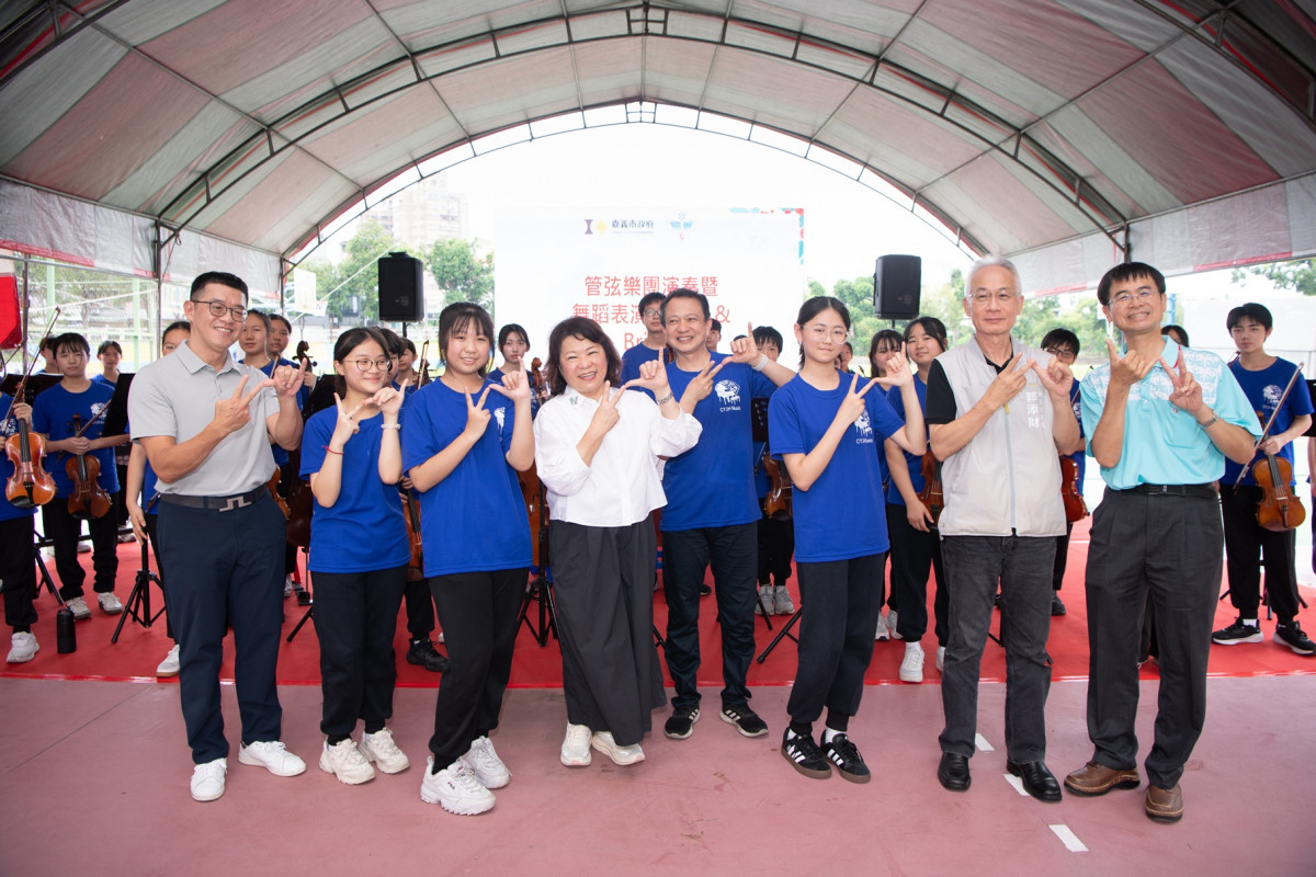 嘉義國中今(10)日舉行風雨球場動土祈福典禮/市府提供