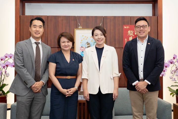 新加坡駐台代表符秀麗首訪竹市府 高虹安市長:攜手深化科技與城市治理交流