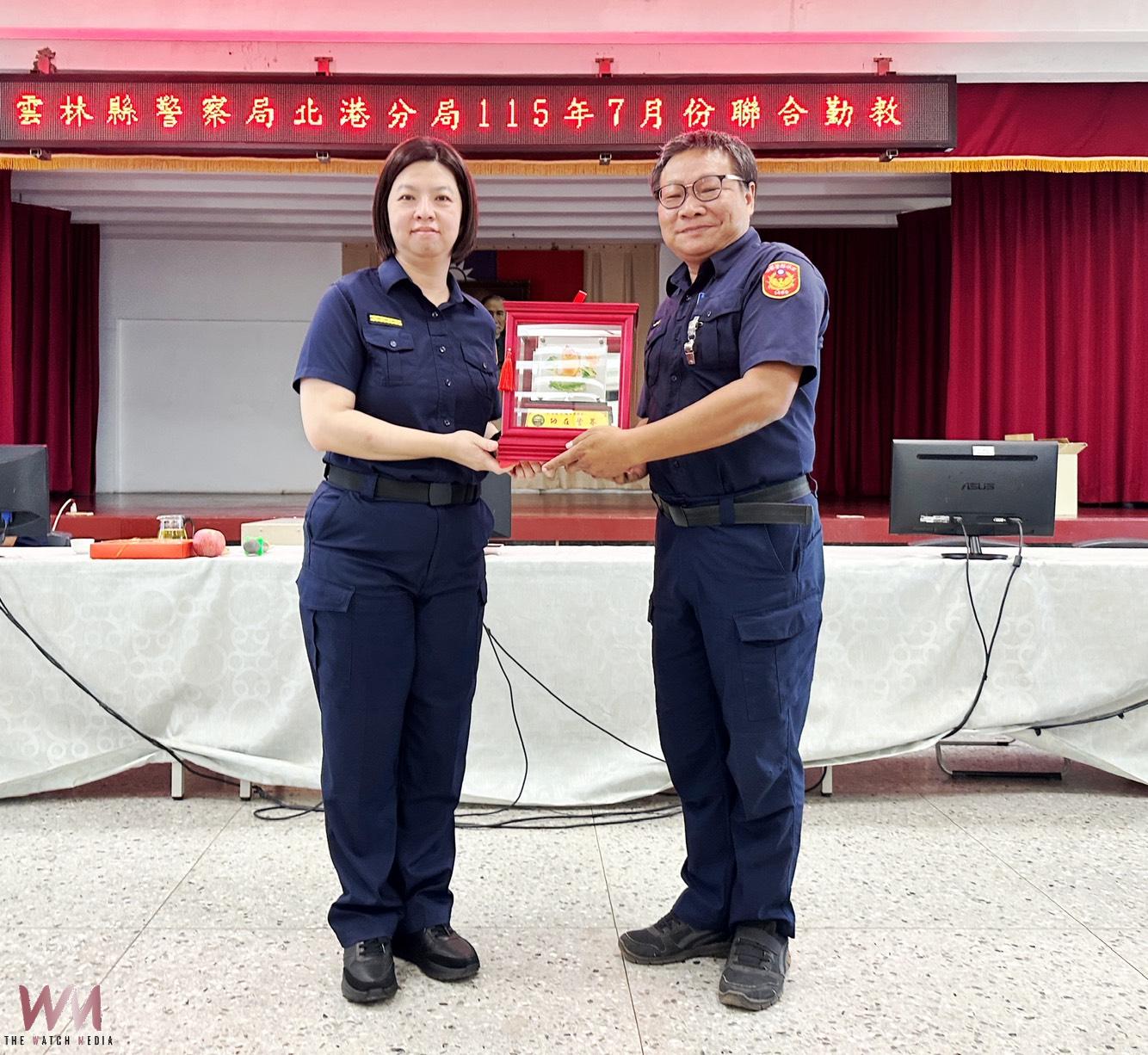 深耕警界38載 北港分局歡送許仟鴻所長榮退 場面溫馨感人