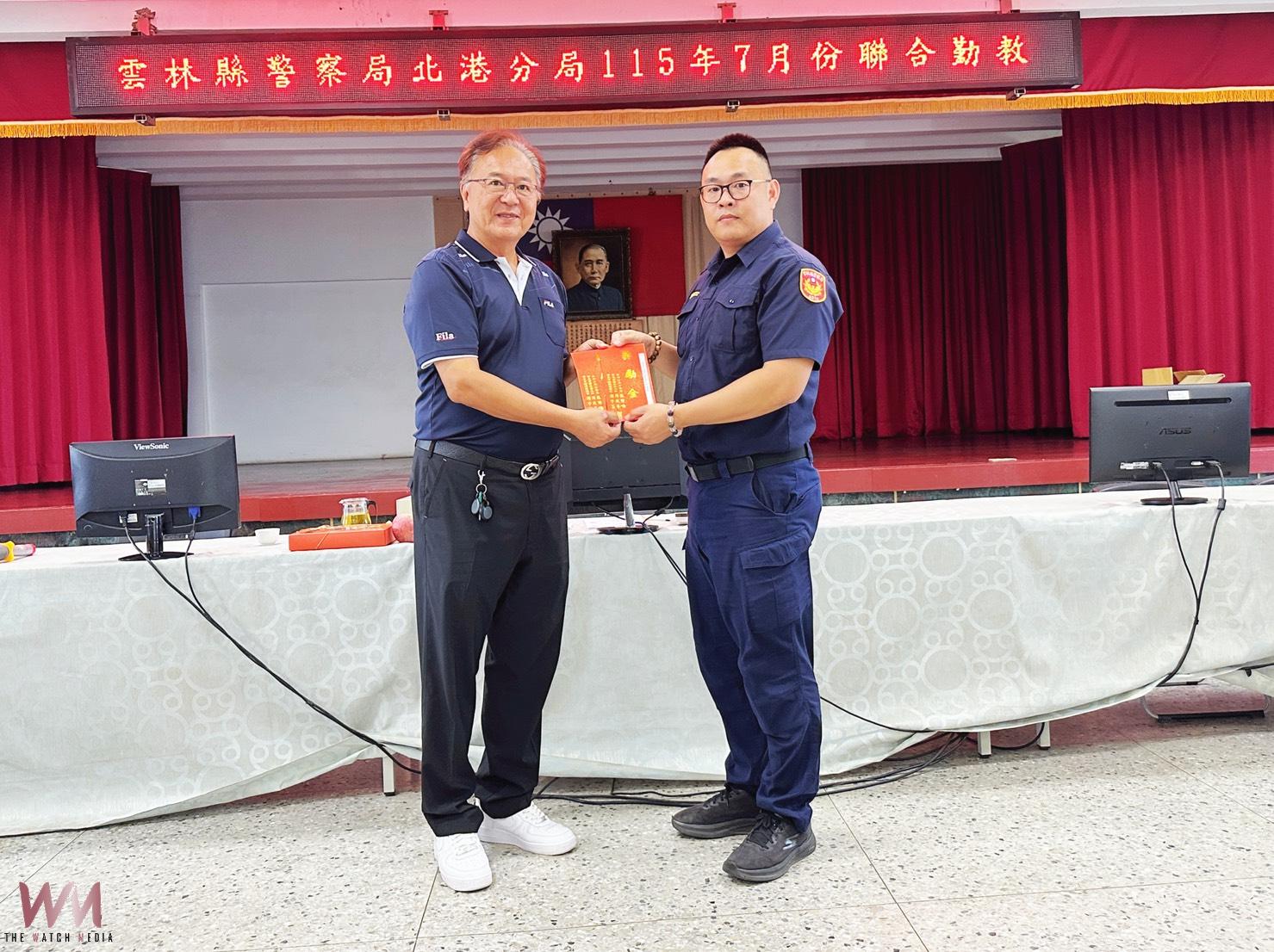 深耕警界38載 北港分局歡送許仟鴻所長榮退 場面溫馨感人 - https://www.watchmedia01.com