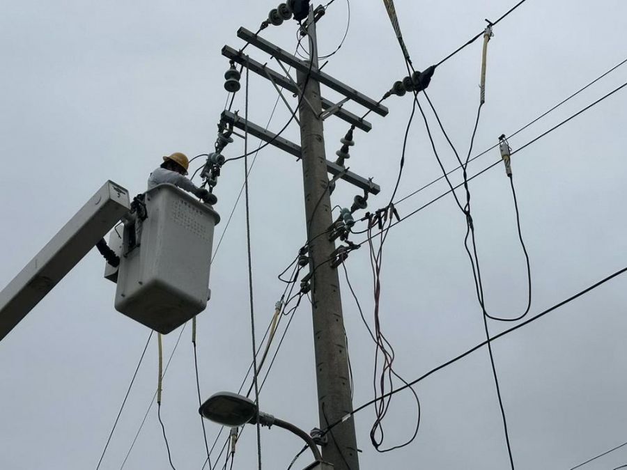 巴威颱風強襲 台電嘉義區處無懼風雨民生用電全復電
