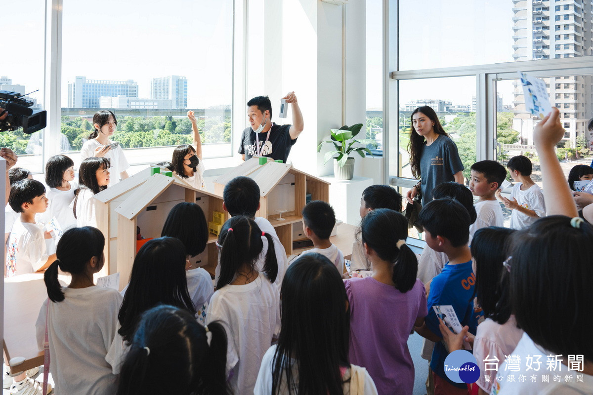 讓淨零生活走進日常，桃園環保局攜手IKEA推出「生活涼感配方」特展。<br /><br /> 