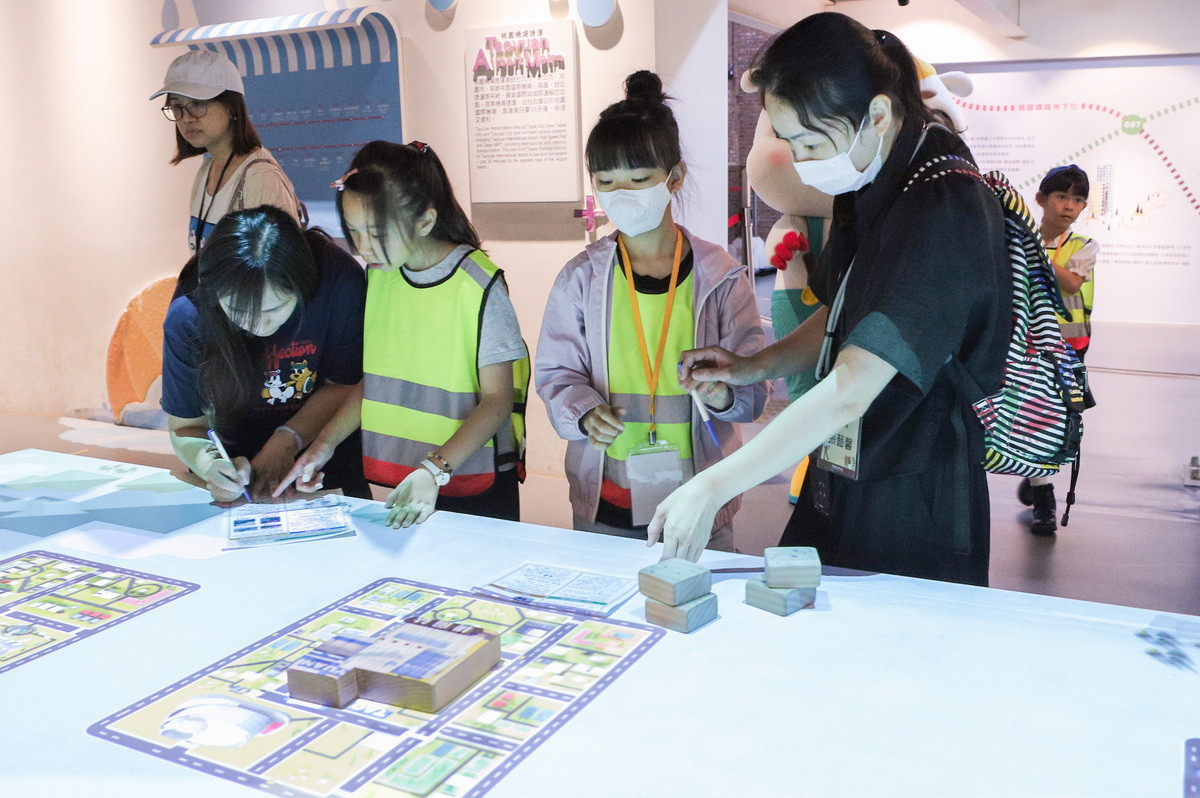 「小小軌道推廣員」參觀桃園軌道願景館。<br /><br /> 