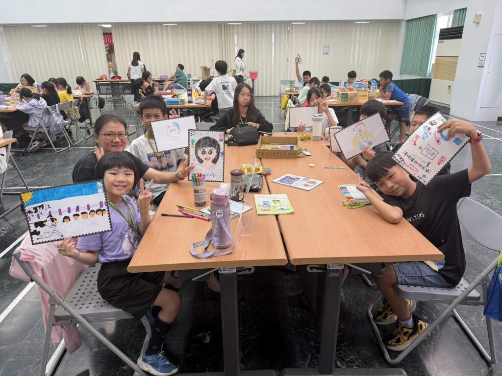 ∆臺東郵局為推廣集郵文化,提升對郵票及手寫書信的興趣,特於7月11日至12日舉辦「暑期親子集郵研習營」。(圖/臺東郵局提供)