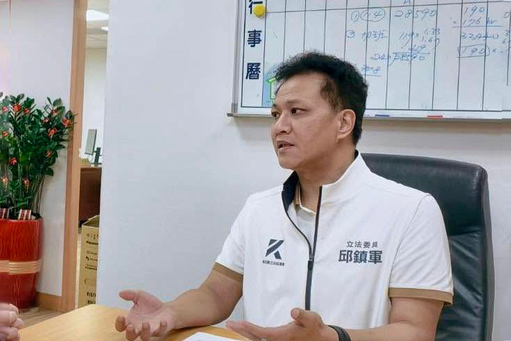 石崇良指中聯油脂檢驗報告「不可信」 邱鎮軍籲:全面調驗下游業者留存樣本 220 石崇良指中聯油脂檢驗報告「不可信」 邱鎮軍籲:全面調驗下游業者留存樣本 219