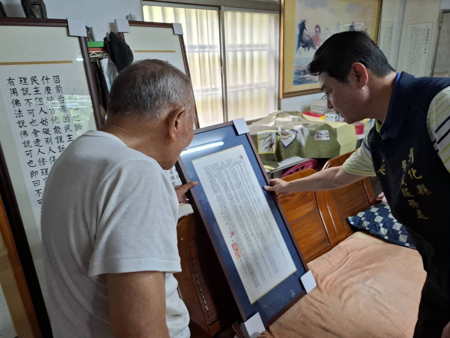 允文允武榮民典範！95歲石伯伯筆墨寫下感恩心聲 - https://www.watchmedia01.com