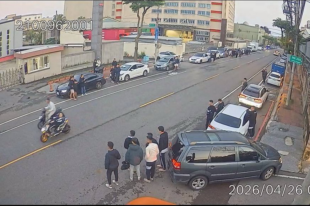 封街飆車「燒胎」競飇擾鄰 桃檢起訴18人沒收機車 218 封街飆車「燒胎」競飇擾鄰 桃檢起訴18人沒收機車 217