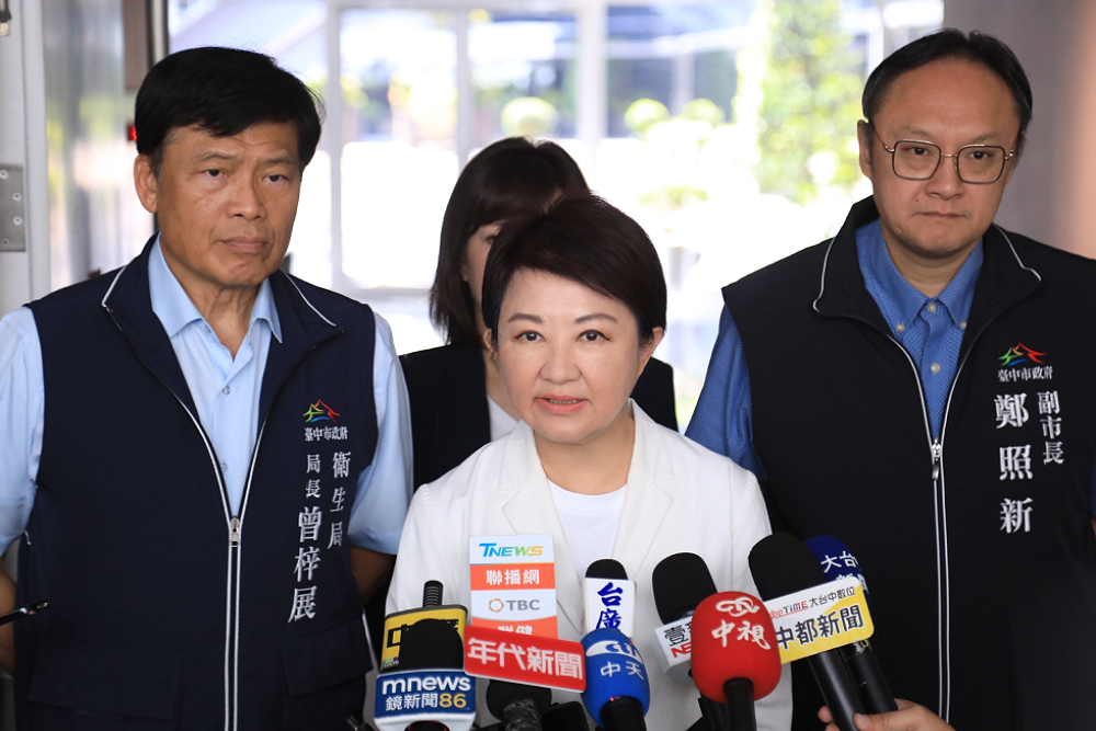 蘋果芬普寧殘留標準擬放寬6倍　盧秀燕：食安不容許放水與退縮 223
