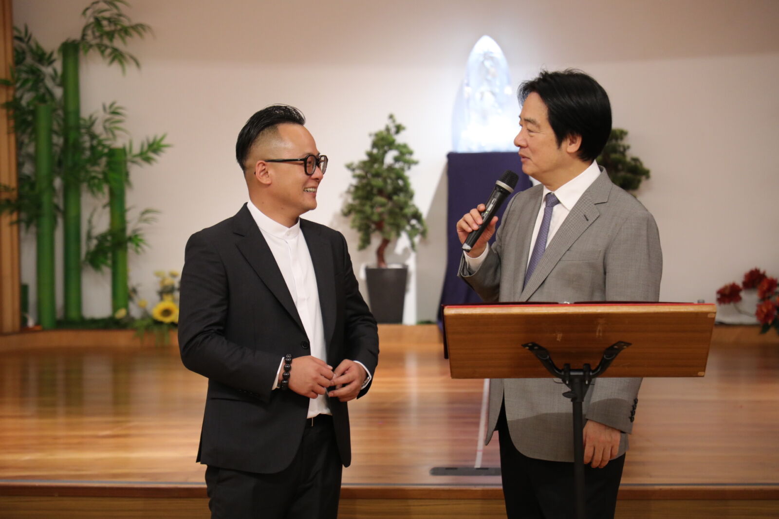 陪同賴清德參訪2處重要宗教場域 童子瑋:為國家與基隆未來祈福 210 陪同賴清德參訪2處重要宗教場域 童子瑋:為國家與基隆未來祈福 209