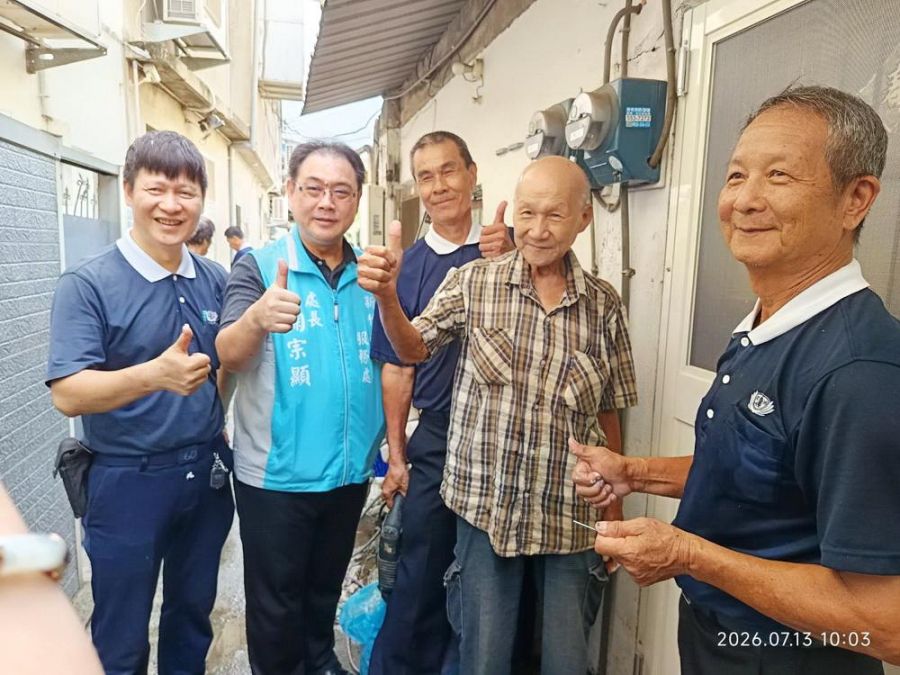 新竹榮服處攜手慈濟新竹聯絡處   不畏酷暑改善榮民居家環境