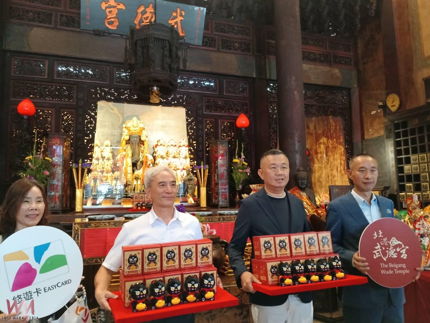 （有影片）／北港武德宮六度攜手悠遊卡公司 全新「守財黑虎布偶超級悠遊卡」重磅登場