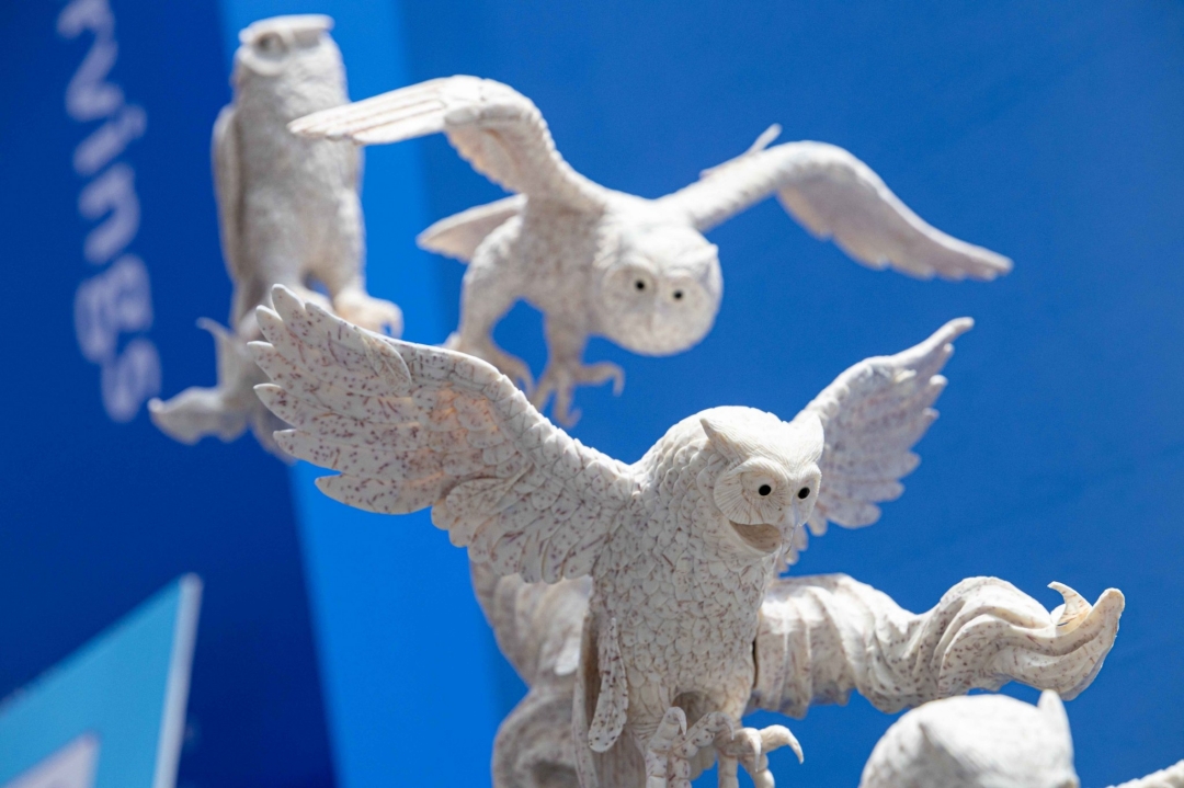 「藝鳴驚人」展區展出蔬果雕刻、翻糖、藝術麵包、果凍花、擬真食物蠟燭與食物香皂等作品。（圖／台灣觀光協會提供）