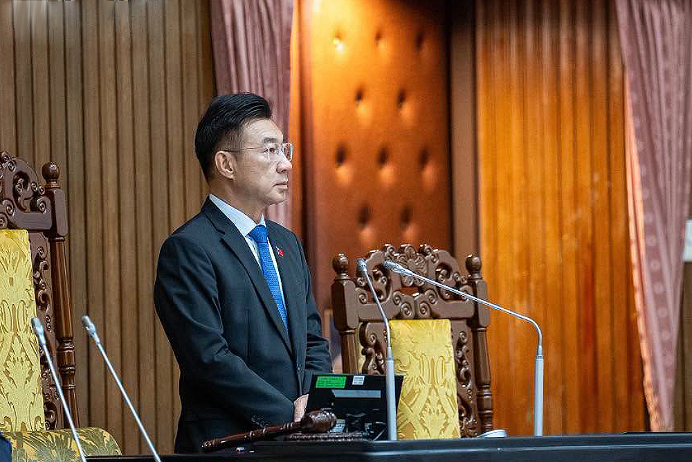卓榮泰宣布將修《食安法》 江啟臣重話:把鬆了的螺絲拴緊 210 卓榮泰宣布將修《食安法》 江啟臣重話:把鬆了的螺絲拴緊 209