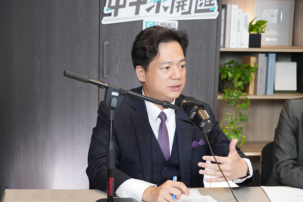 中午來開匯/邱臣遠談安樂死憶父親長期臥床 強調「照顧者更需要被照顧」 232 中午來開匯/邱臣遠談安樂死憶父親長期臥床 強調「照顧者更需要被照顧」 231