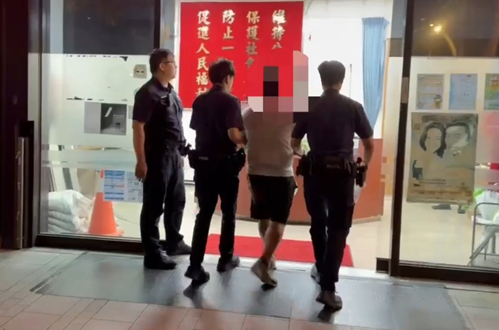 交易虛擬貨幣 假幣商抱著百萬餘元逃路人合圍逮20歲嫌犯 250 cnews204260715a11