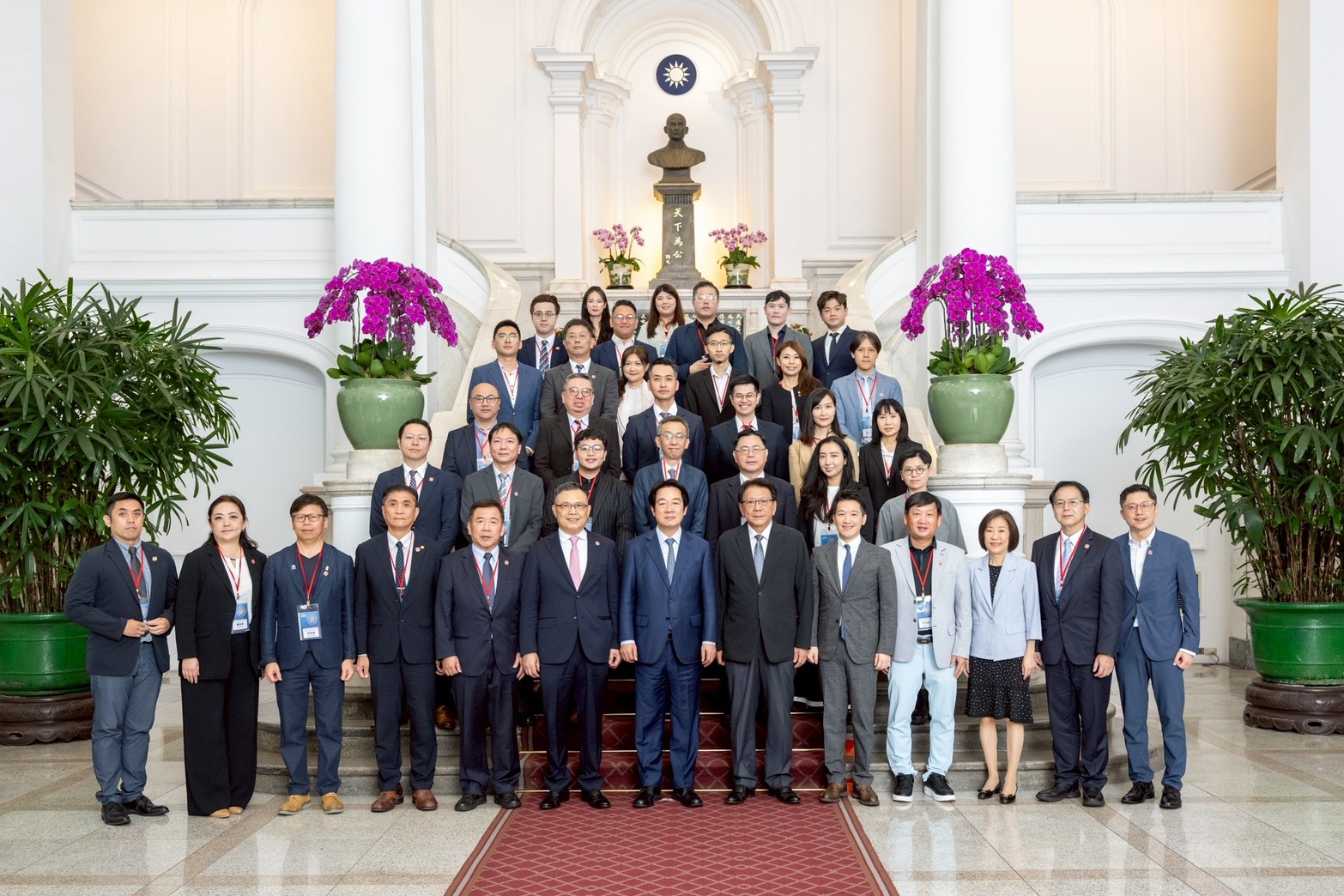 賴清德接見台灣連鎖加盟業代表 力挺2026世界連鎖加盟年會在台舉辦